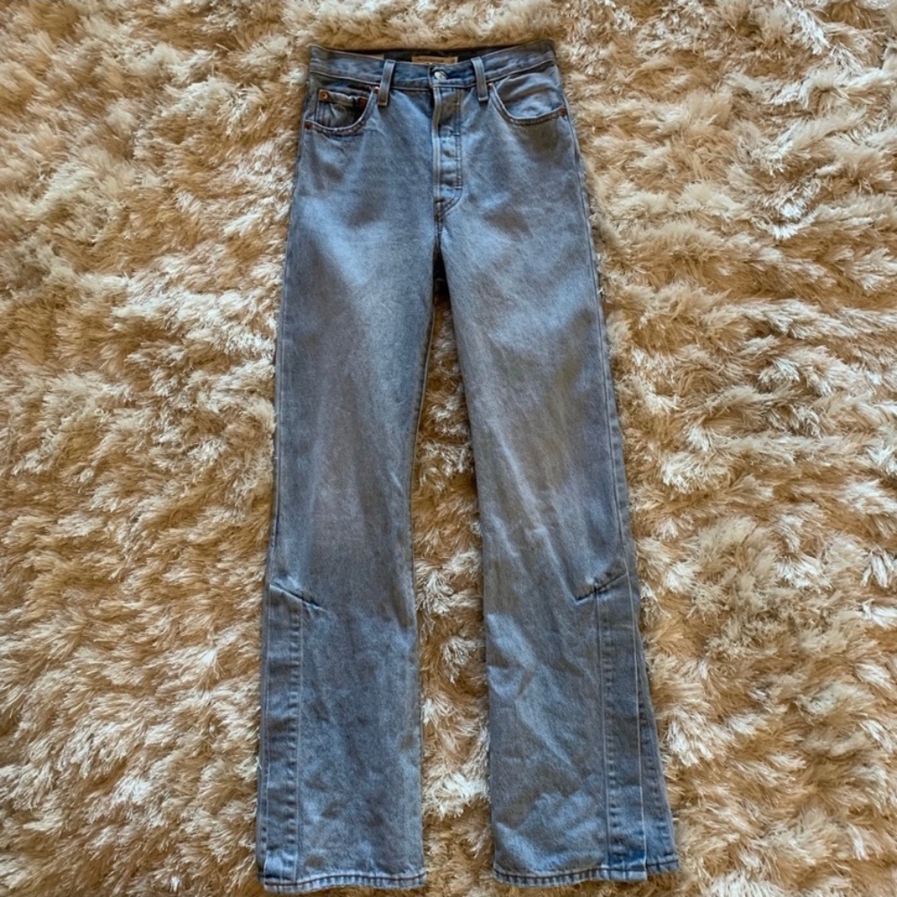 Levi’s Ribcage High Split Flare Jean